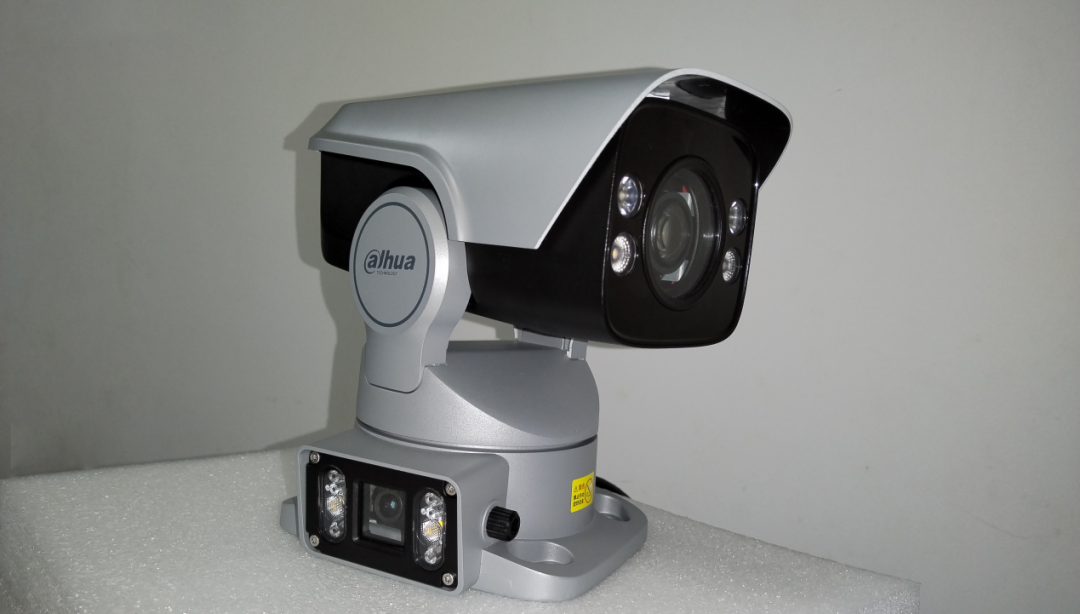 監(jiān)控安裝公司淺析大華雙400萬(wàn)智能云臺(tái)監(jiān)控自由切換