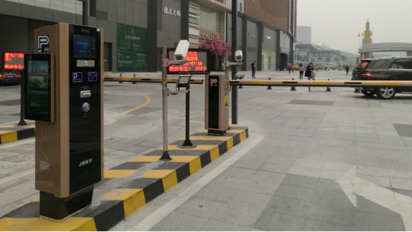 安防弱電工程論如何體現智慧停車的智能化